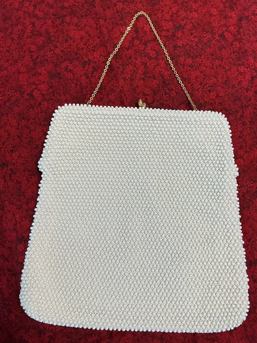 Vintage 1950s White Beaded Evening Purse – Kiss Lock & Chain Handle
